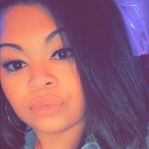 Meet your Posher, Jasmine